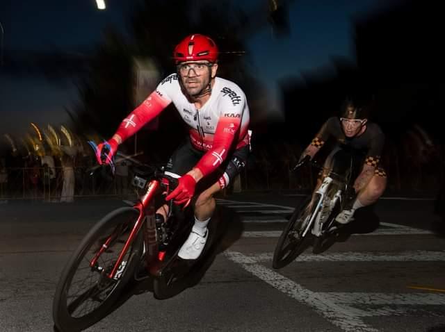 Michael Zinkann racing a night criterium